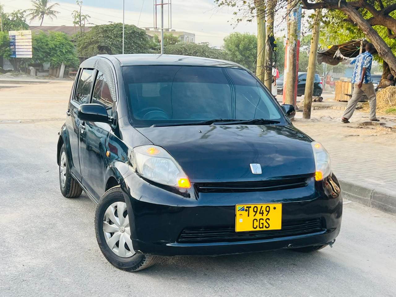 A picture of TOYOTA VITZ MIL 5 nitecheck WhatsApp 0779759584