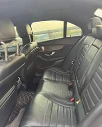 A picture of Mercedes Benz C400