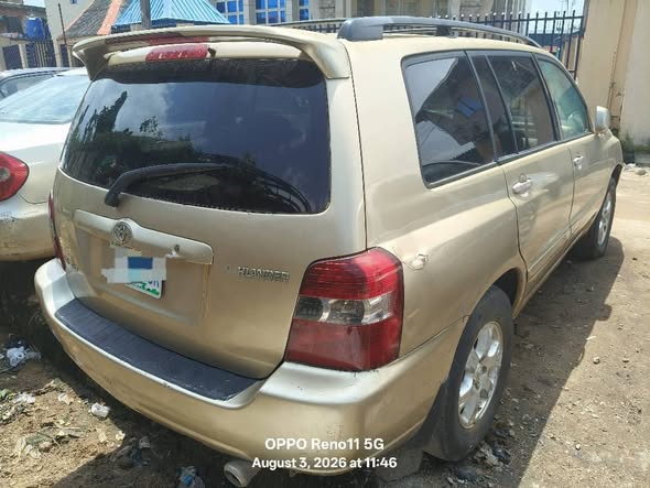 A picture of Toyota Highlander 05 awoof deals