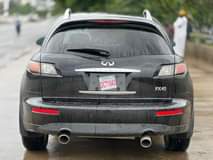 A picture of 2005 infinity FX45