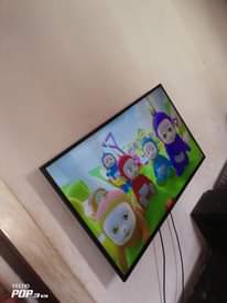 A picture of Tv inc 43 high q Bei 250