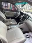 A picture of Toyota Highlander 2005 model