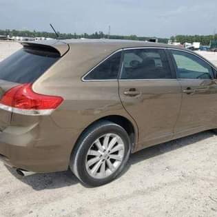 A picture of 2010 Toyota venza Limited edition Ex