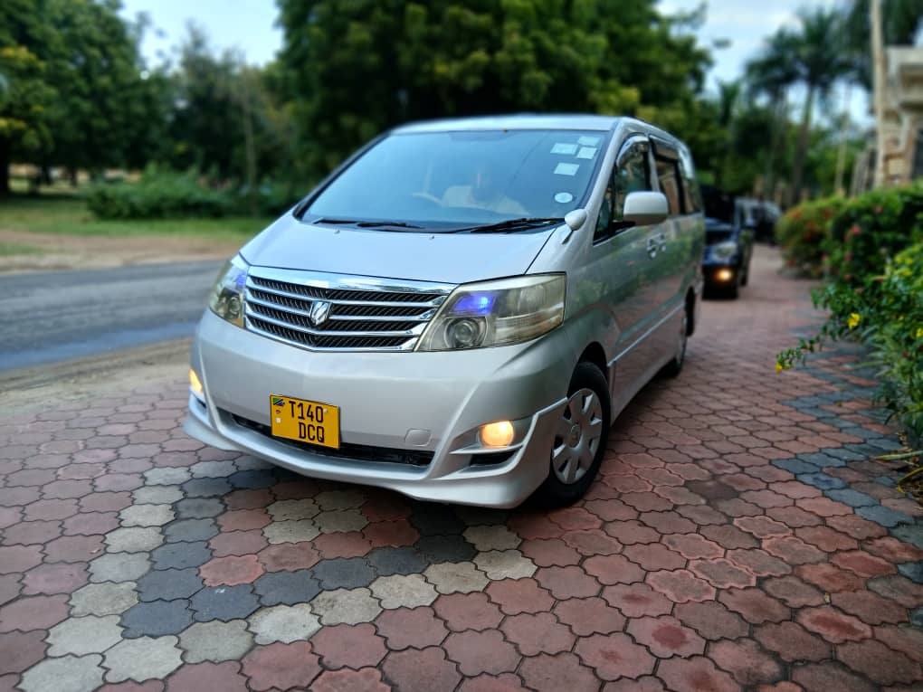 A picture of TOYOTA ALPHARD
