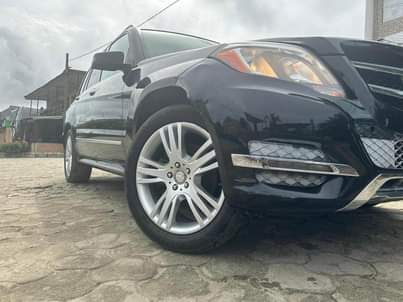A picture of Mercedes Benz GLK 350 2013 model direct from USA available
