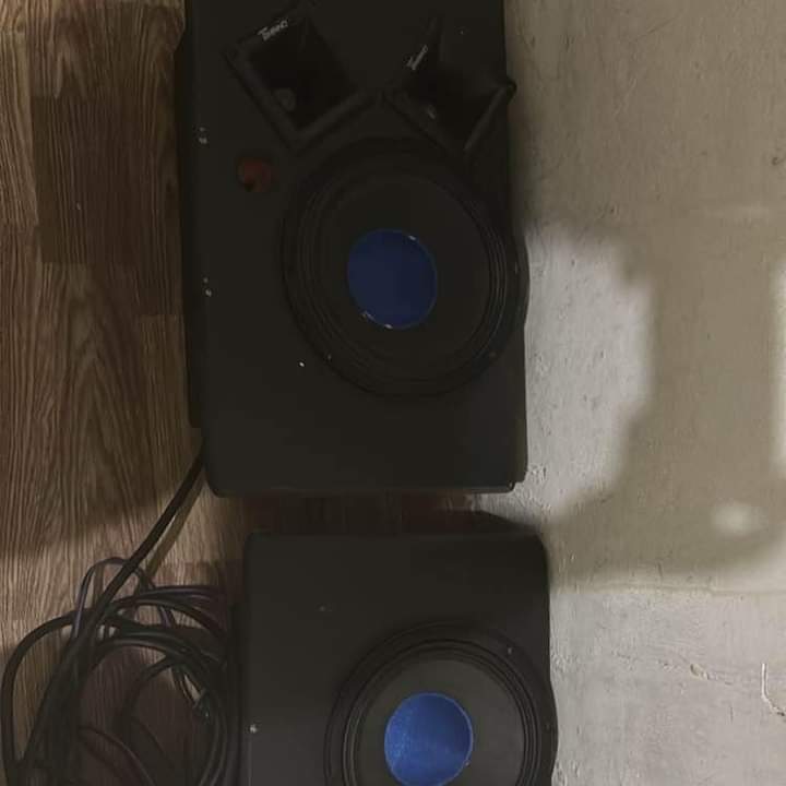 speakers