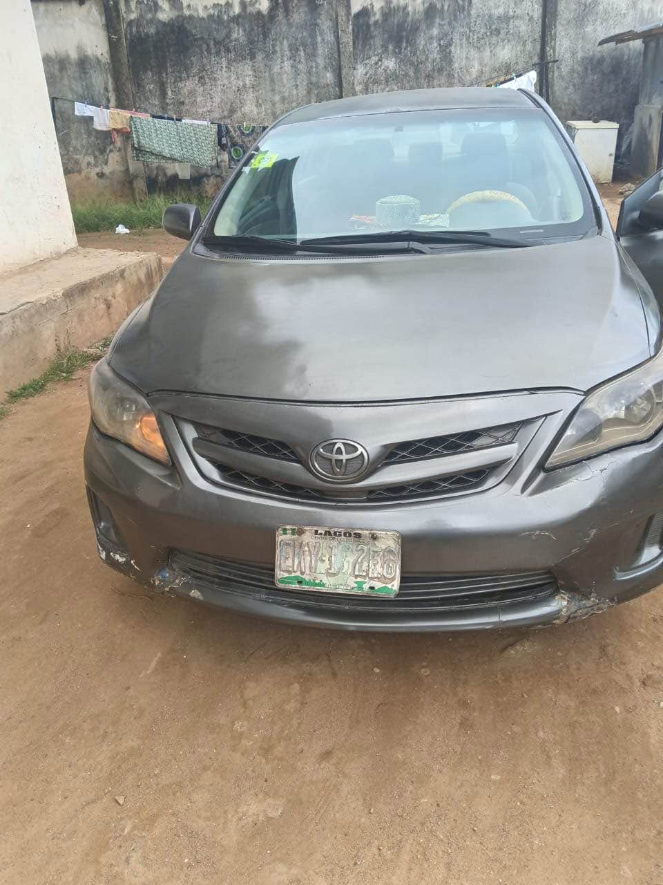 A picture of toyota corolla