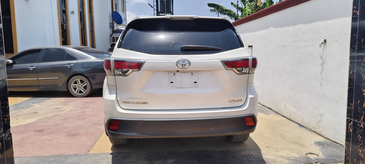 A picture of 2015 Toyota Highlander
