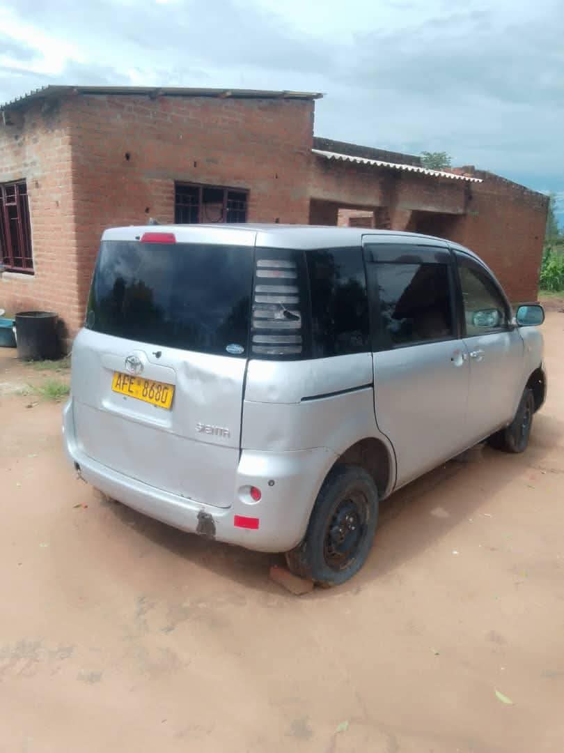 used toyota sienta