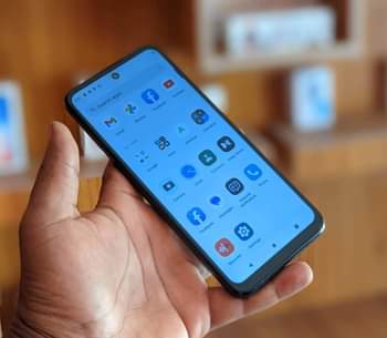 A picture of Motorola moto 5