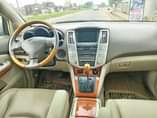 A picture of URGENT SALE Tokunbo standard Reg 05 Lexus RX 330 full