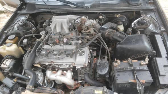 A picture of Toyota Camry Pencil V6 engine