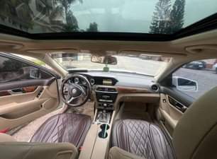 A picture of Mercedes Benz c300