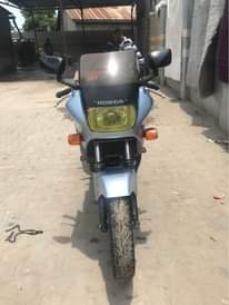 A picture of honda vfr 750
