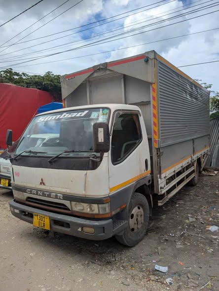 A picture of Canter Mayai Ndefu Box Body