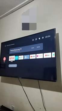 A picture of Hisense 40 inches smart android tv