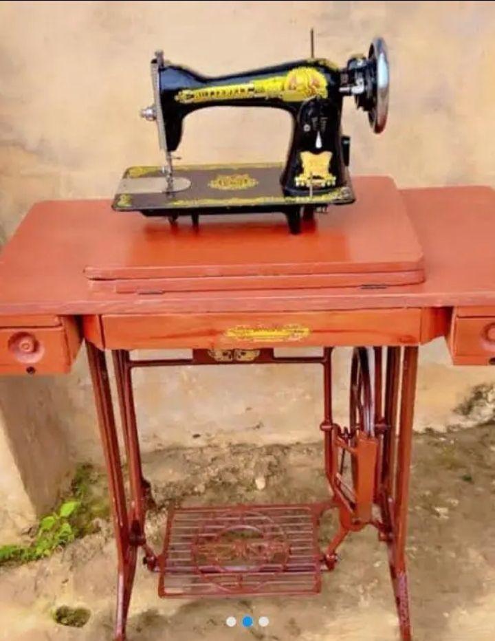 A picture of Sewing machine for sale