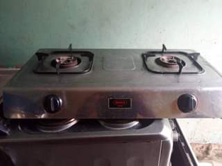 A picture of Jiko la gesi plate mbili