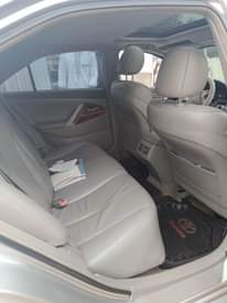 A picture of 2008 Toyota Camry V6 XLE Push to start button Neatly