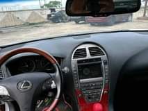 A picture of Lexus ES 350 pure first body everything is intact and