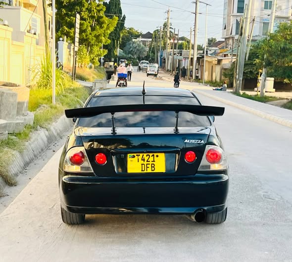 A picture of Toyota alteza