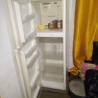 A picture of Fridge nzuri inagandisha na kupoza friji