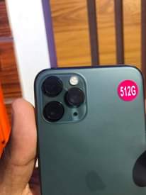 A picture of Iphone 11pro 512GB
