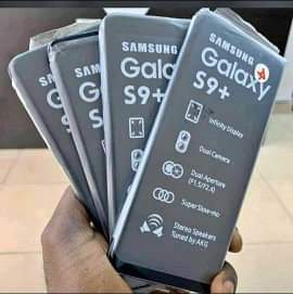 A picture of s9 no dot also we have phone accessories