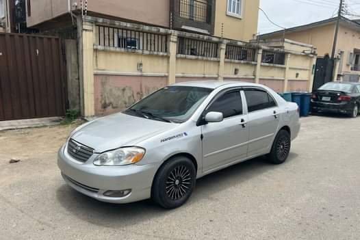 A picture of Toyota Corolla 2006 model Toks standard Oven baked on first