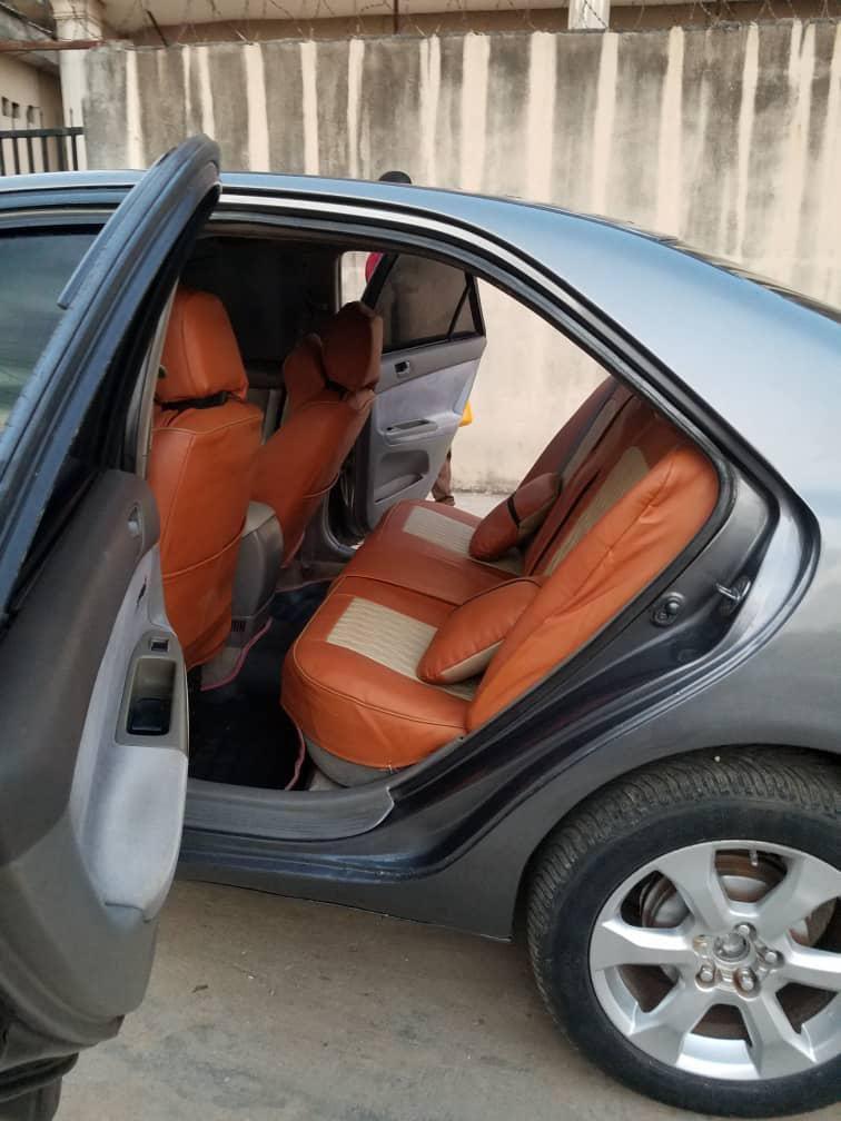 A picture of Toyota Camry 04