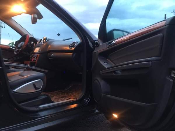 A picture of As clean as seen Mercedes Benz ML Everything is intact
