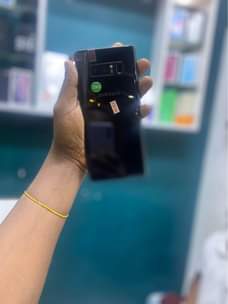 A picture of Samsung note 8 Gb 256 Ram 8 Duos laini mbili