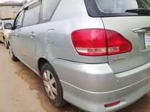 A picture of 2003 Toyota Picnic