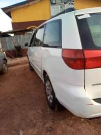 A picture of Nigerian Used 05 Toyota SIena Working perfect 