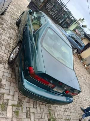 A picture of Toyota Camry pencil light 