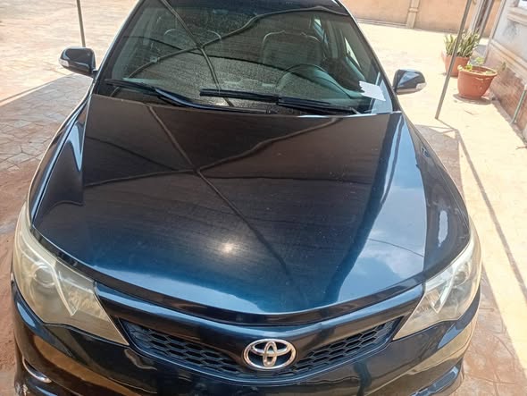 A picture of Toyota Camry 2014
