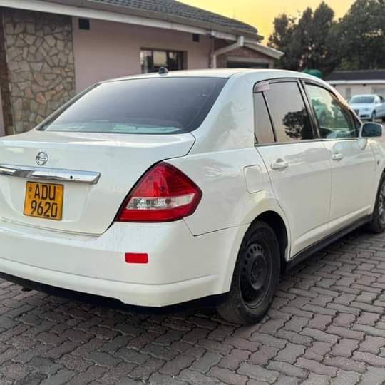 used nissan tiida