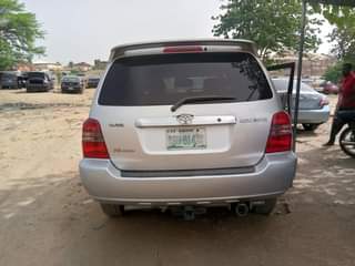 A picture of Toyota High lander 03