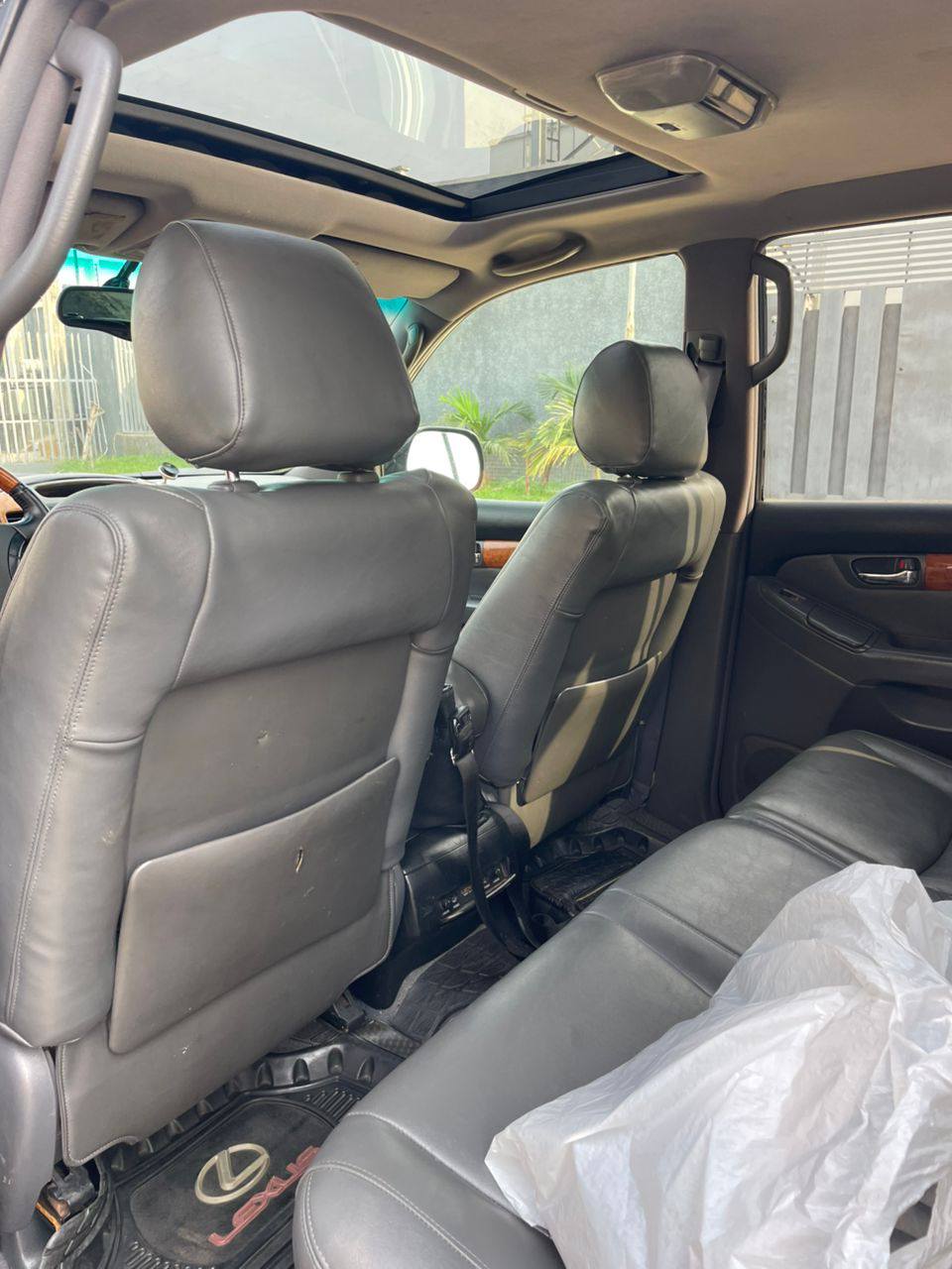 A picture of Lexus gx470 toks standard Price 6 2m to owner settlement