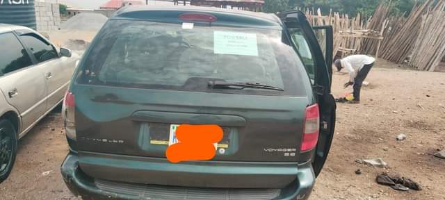 A picture of Neatly Nigerian used Chrysler for sell Engine untempered Gear manual