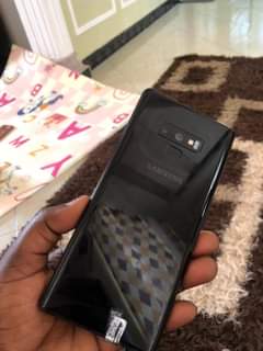 A picture of SAMSUNG NOTE 9