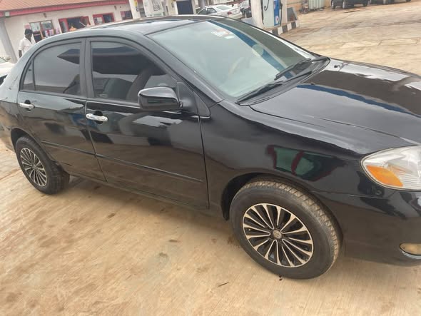 A picture of Toyota corolla 2005