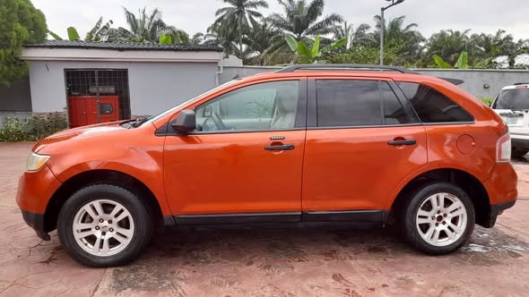 A picture of FORD EDGE