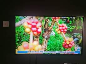 A picture of 5 months used LG 43 TV on sale