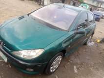 A picture of peugeot 206 auto