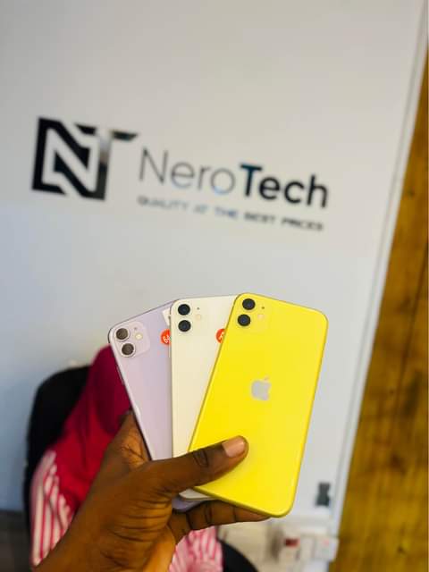 A picture of IPHONE 11 plain
