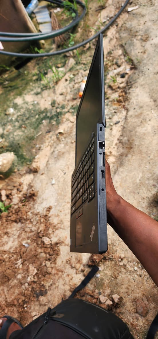 A picture of LENOVO THINKPAD X260