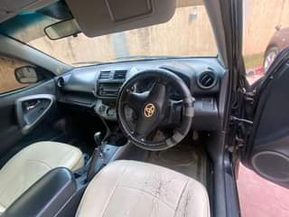 A picture of TOYOTA RAV 4 Boss kalewa chap buyer
