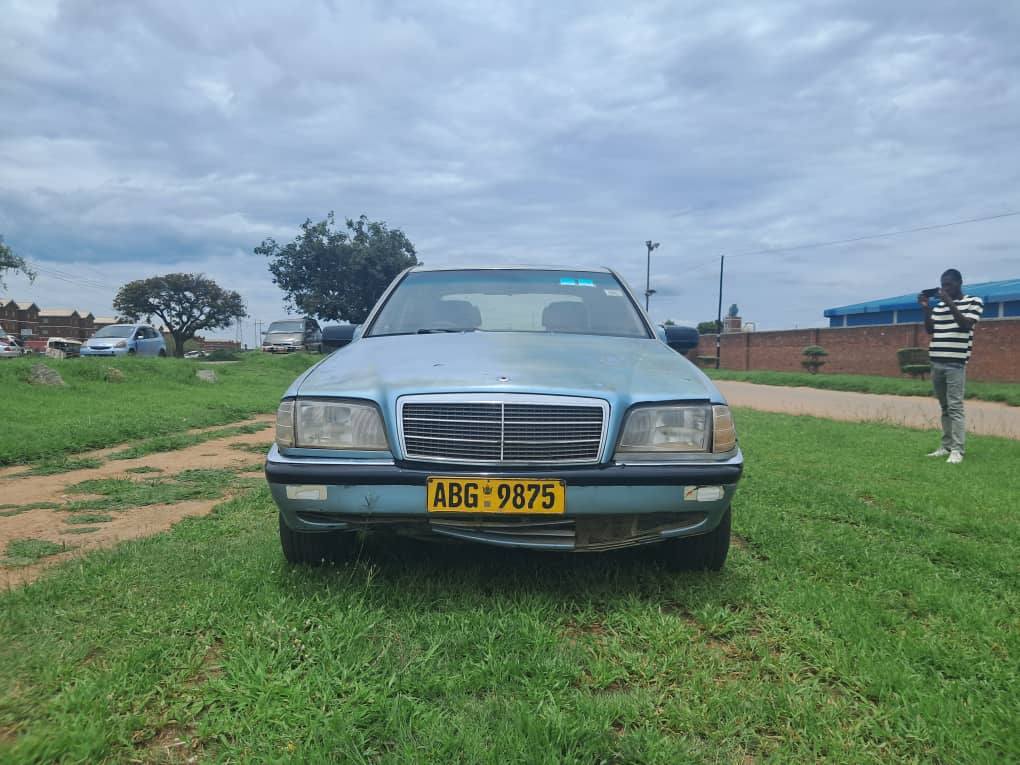 classifieds/cars mercedes