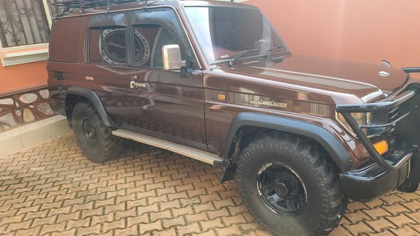 A picture of 1995 Toyota 70 series
